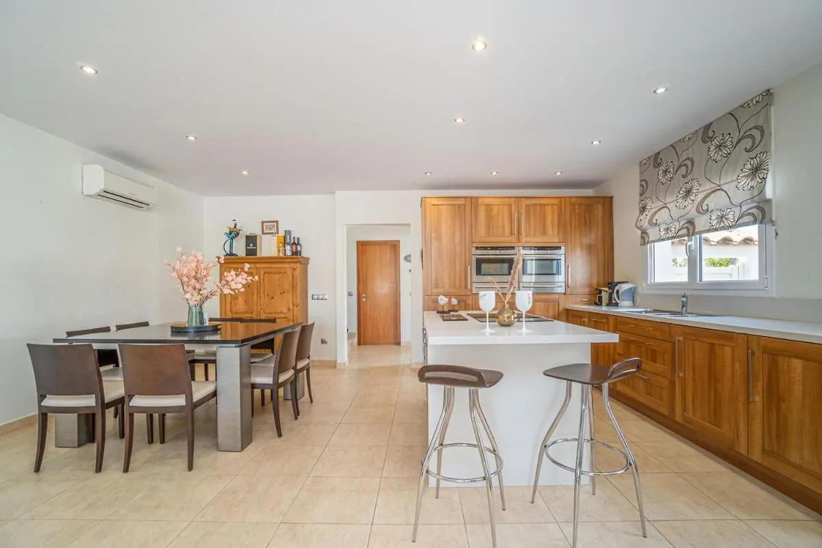 Villa 2024 Ebre 36B By Homeselectspain Empuriabrava Spagna